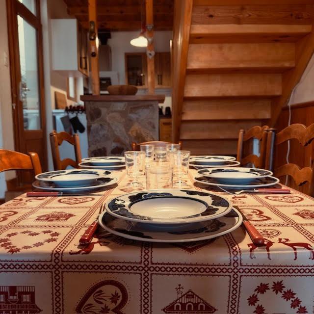 Le Nid Roudela Villa Garin Екстериор снимка